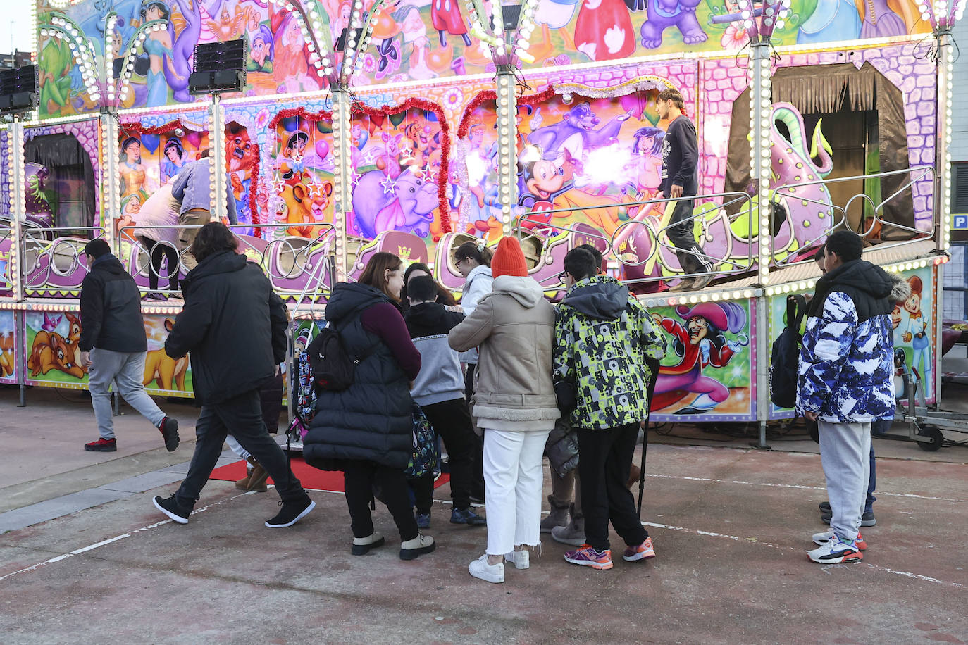 La Navidad echa a andar en Avilés