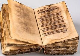 Italia recuperó en 2022 un manuscrito de 'Las profecías' de Nostradamus.