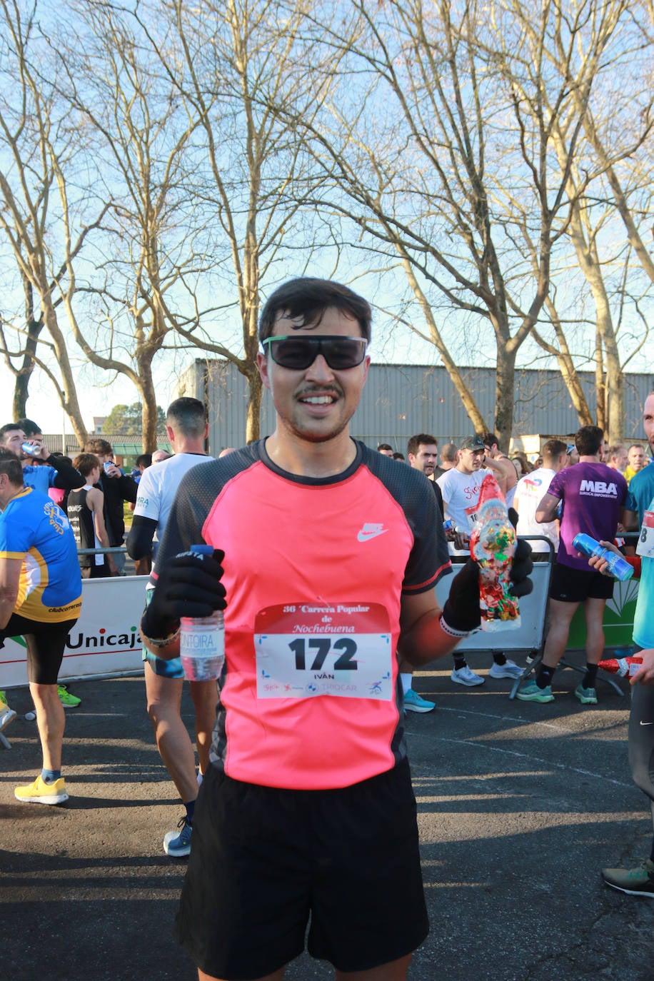 Miles de deportistas se dan cita en el Cross de Nochebuena de Gijón