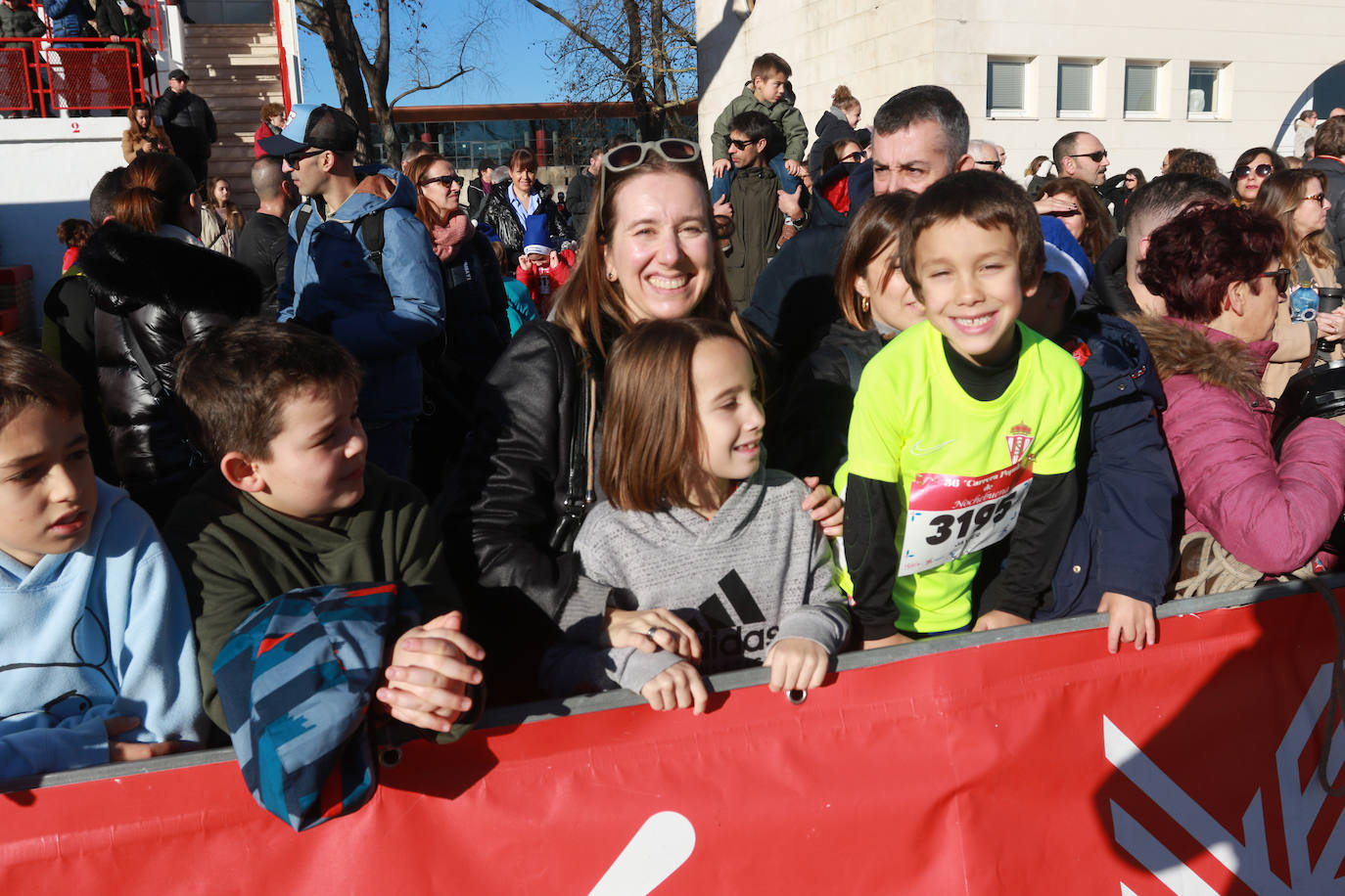 Miles de deportistas se dan cita en el Cross de Nochebuena de Gijón