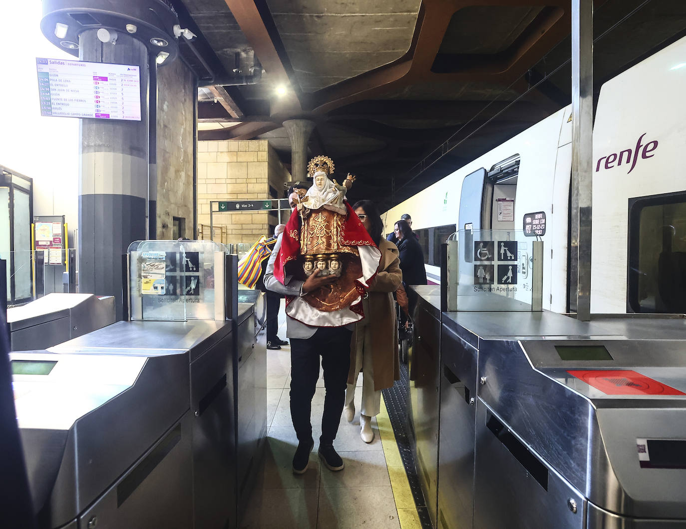 El viaje de la Santina en tren el día de Navidad