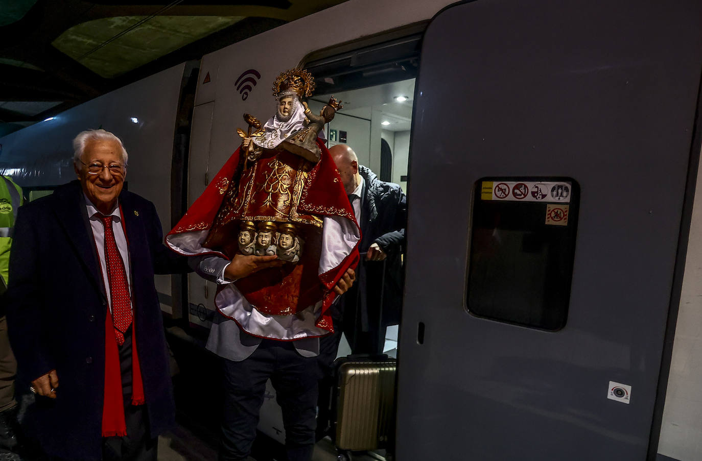 El viaje de la Santina en tren el día de Navidad