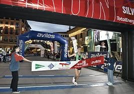 David Alfonso celebra su triunfo la pasada edición.