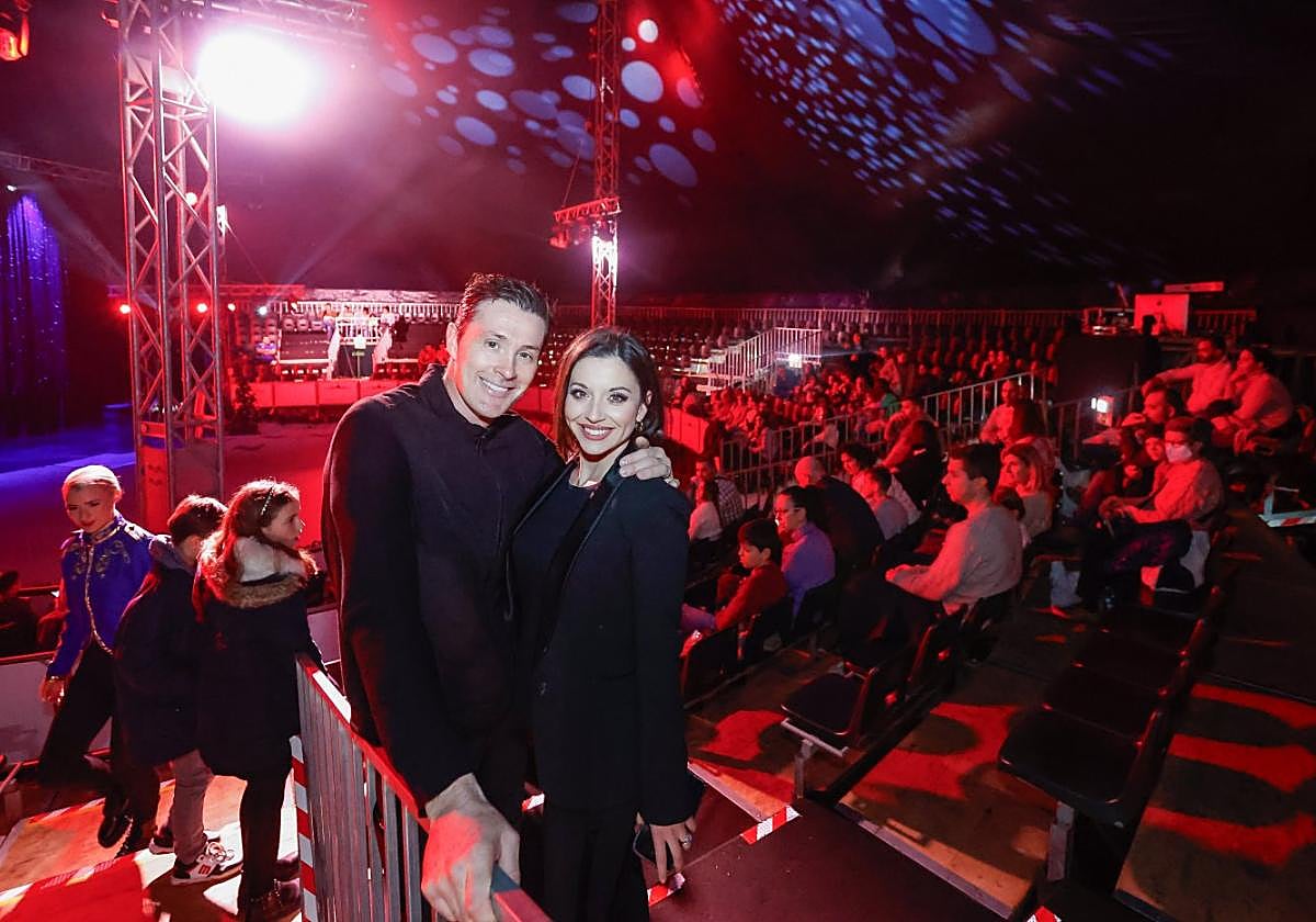 Circo con raíces en el Natahoyo. Katie Santos, directora del Festival Internacional de Circo, con su marido Alexander Lacey, director ejecutivo. fotos: arnaldo garcía