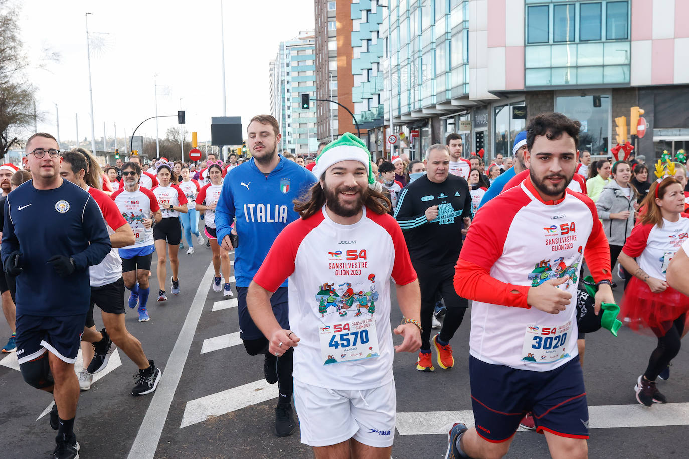 ¿Corriste la San Silvestre de Gijón? ¡Búscate en las fotos!