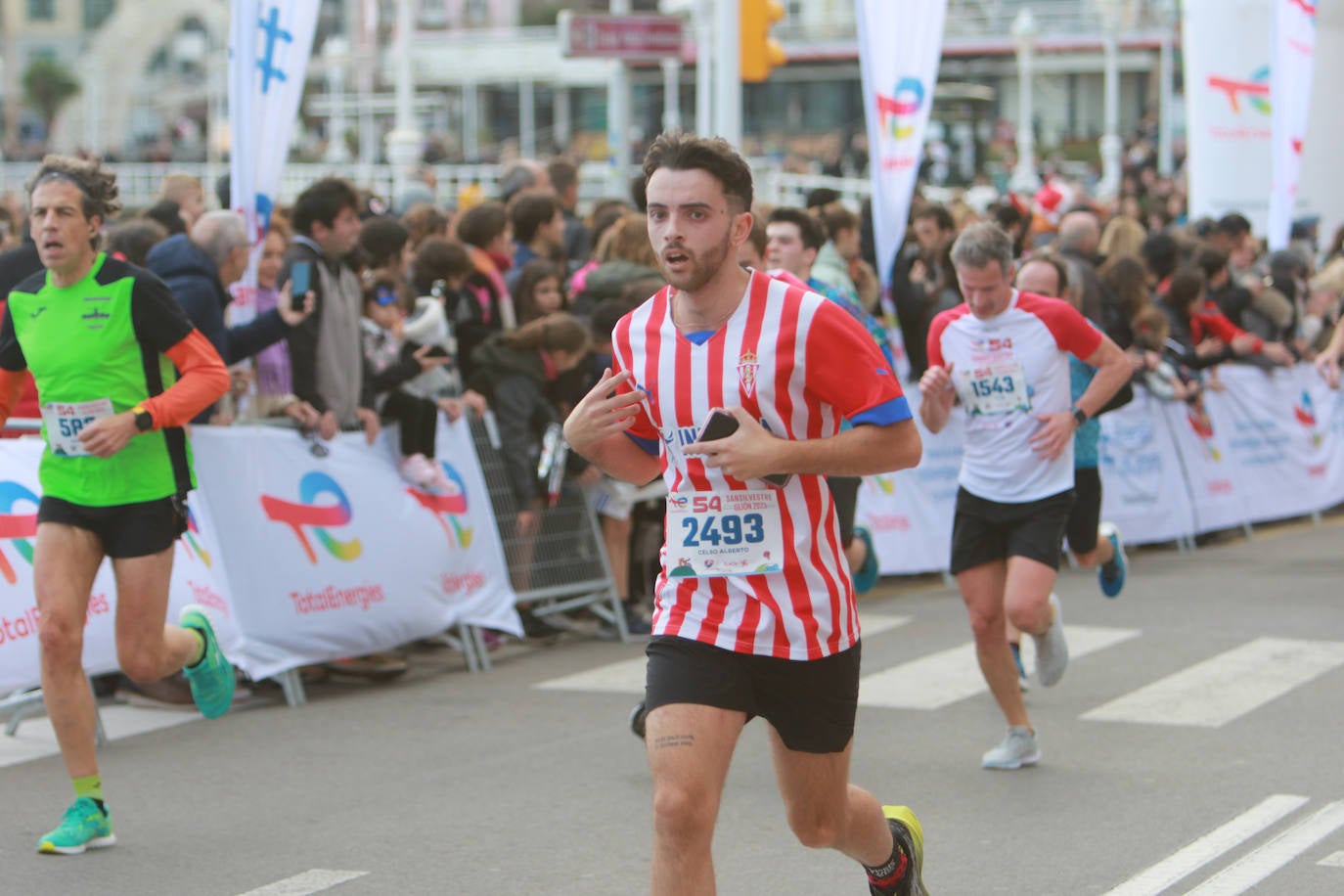 ¿Corriste la San Silvestre de Gijón? ¡Búscate en las fotos!