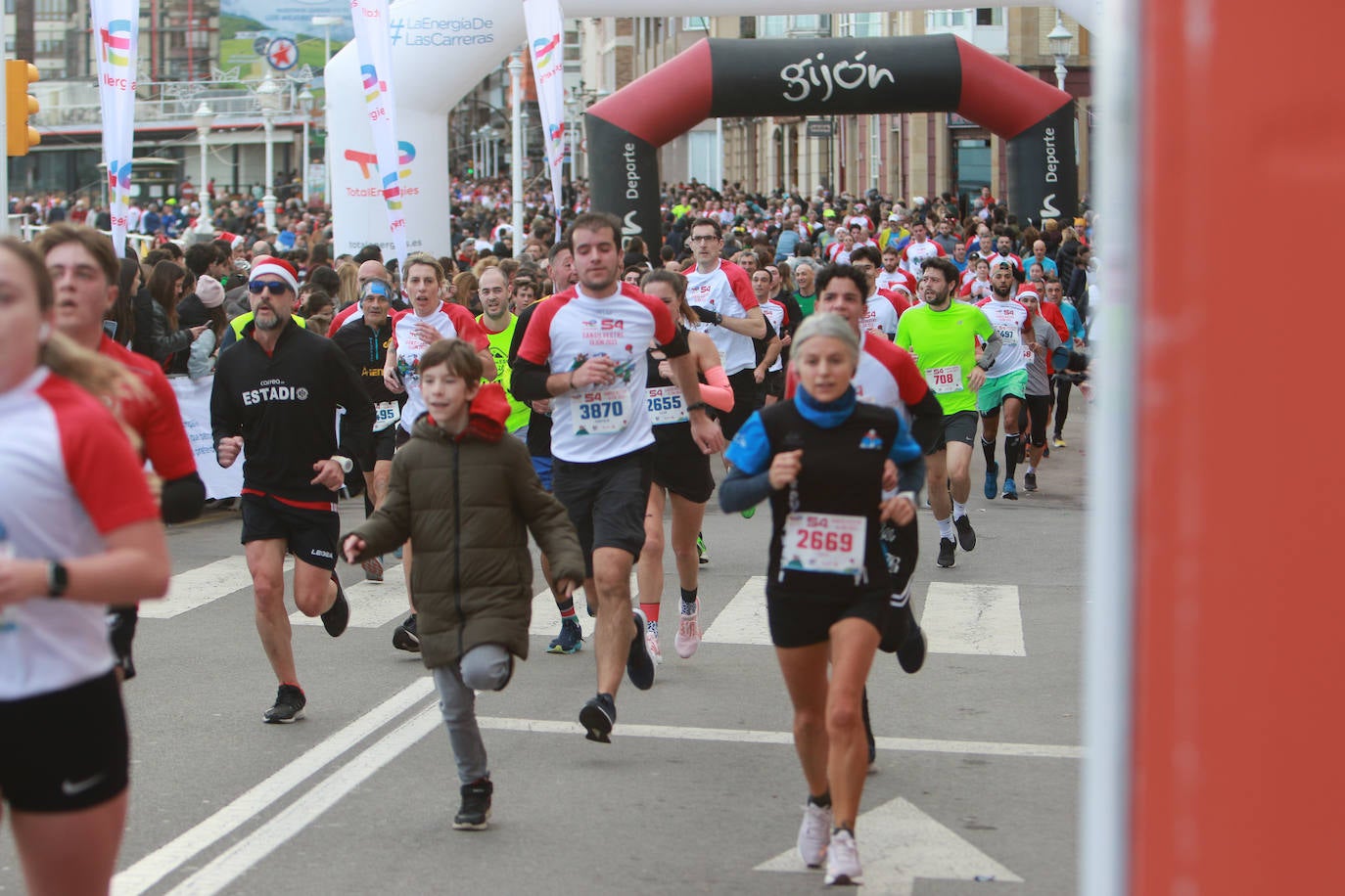 ¿Corriste la San Silvestre de Gijón? ¡Búscate en las fotos!