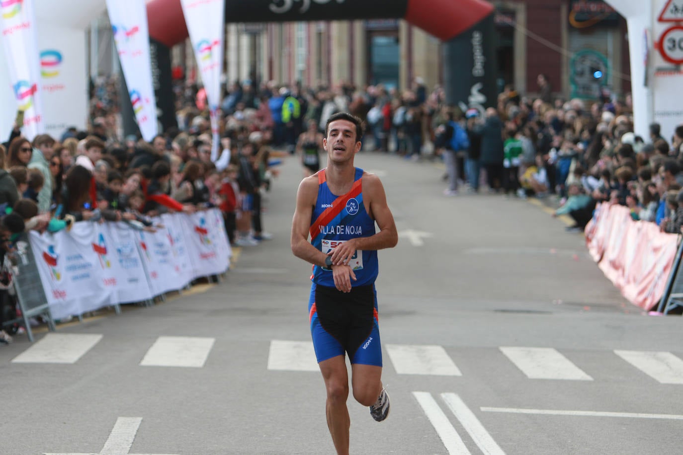 ¿Corriste la San Silvestre de Gijón? ¡Búscate en las fotos!