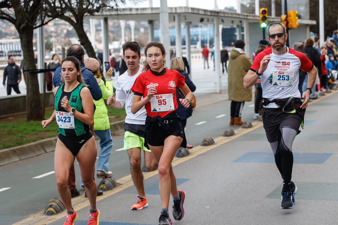 ¿Corriste la San Silvestre de Gijón? ¡Búscate en las fotos!