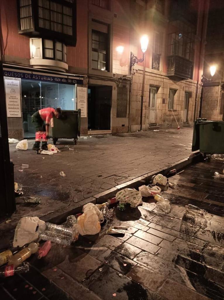 Fotos: Una Nochevieja que volvió a ser de multitudes en Asturias