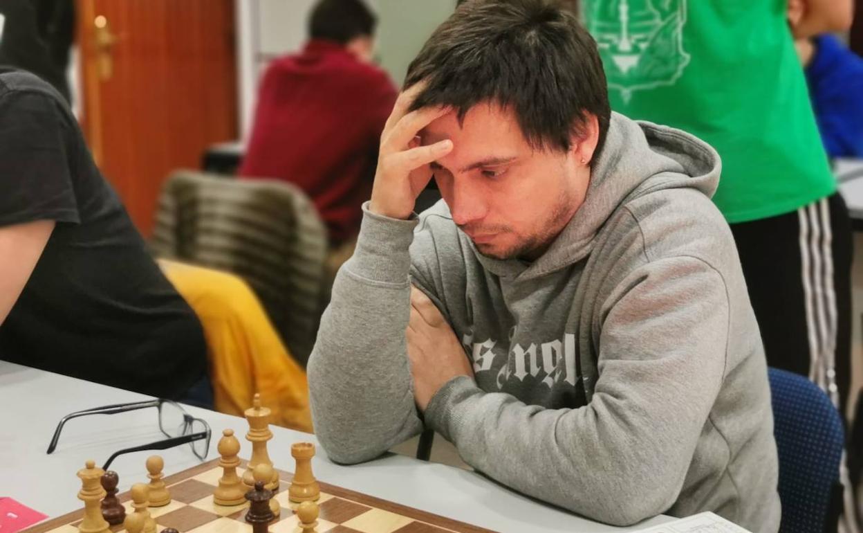 Félix Argüelles, campeón del torneo Ciudad Naranco. 