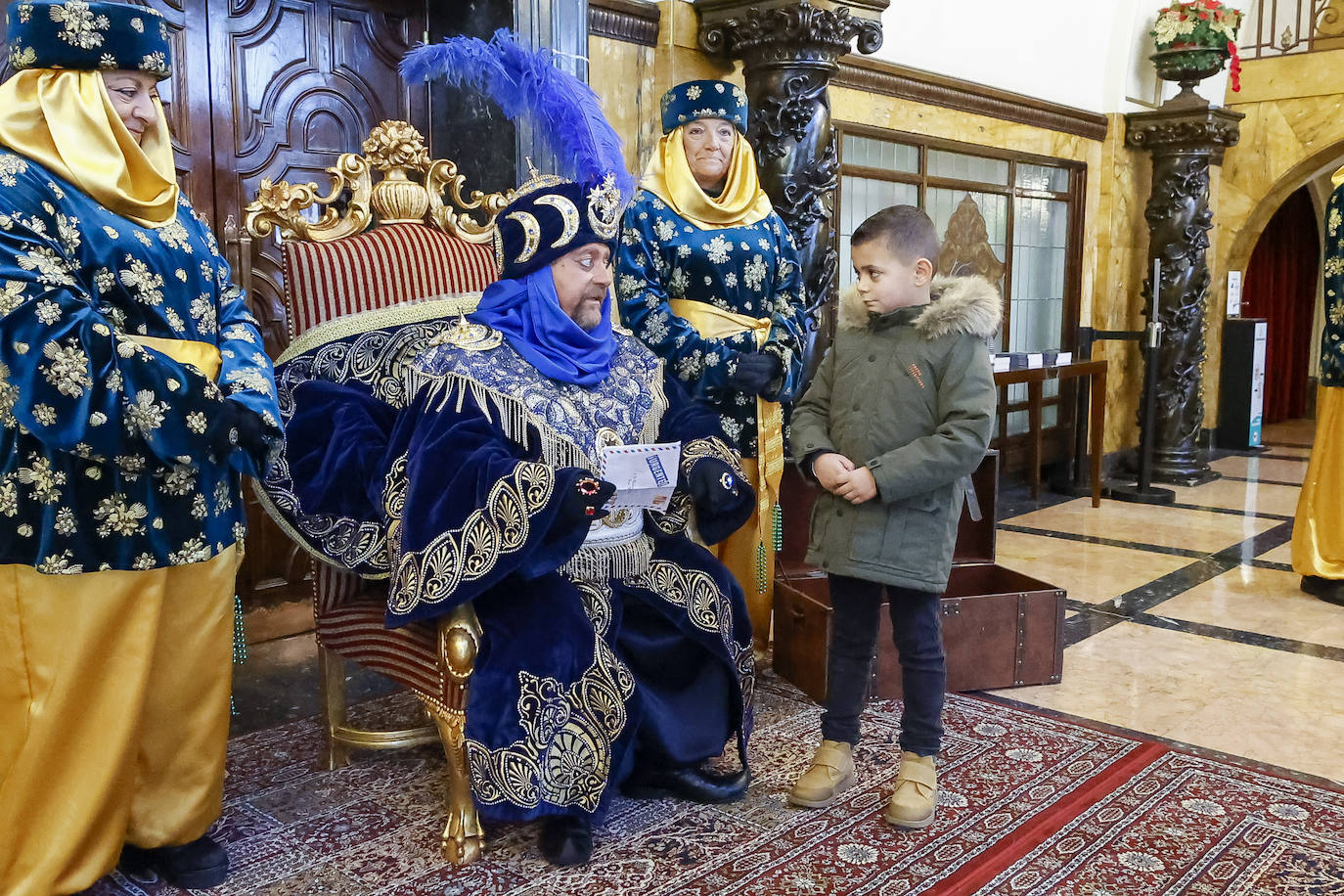 Fotos: Emoción y nervios para entregar las últimas peticiones a los Reyes Magos