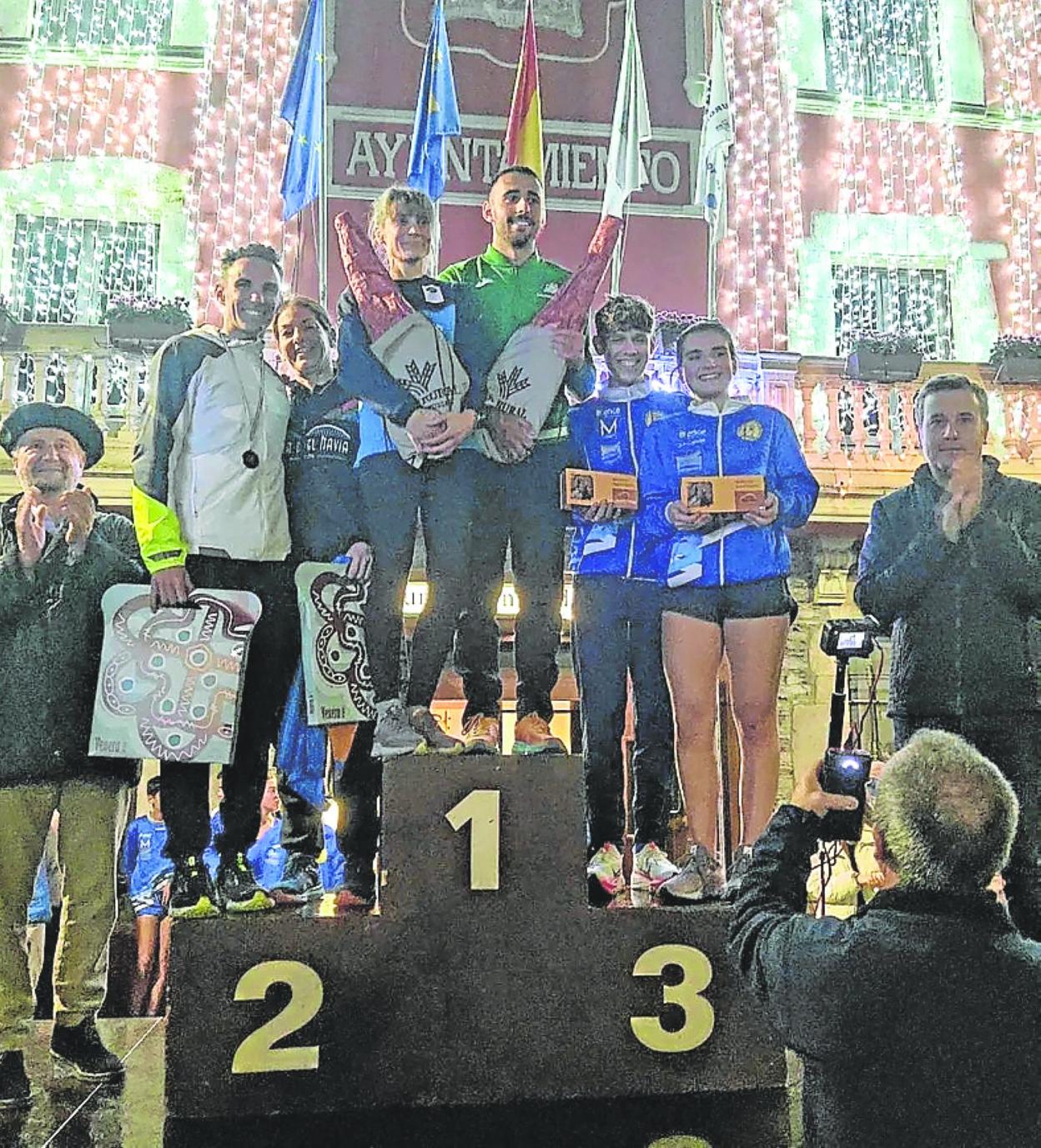 Ganadores absolutos de la San Silvestre de Navia. 