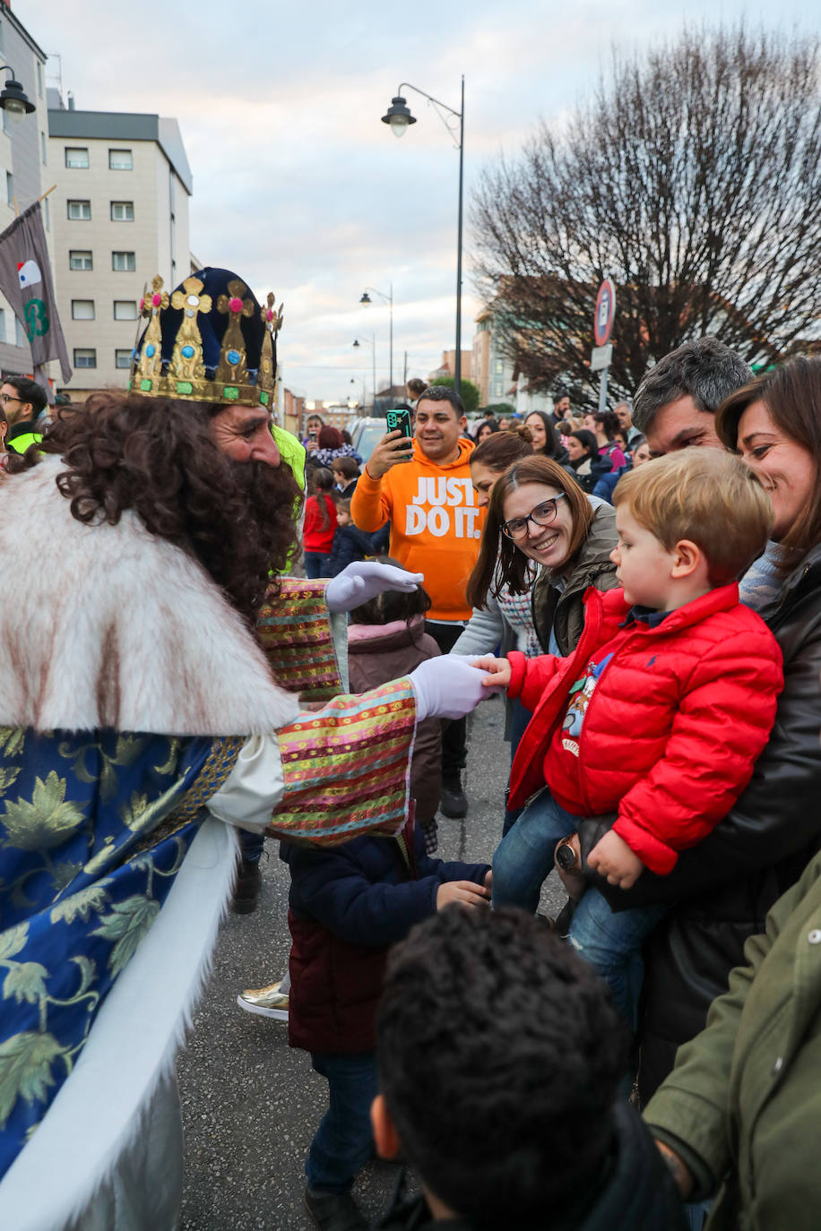 Fotos: Últimas peticiones a los Reyes Magos en El Coto, Ceares y Pescadores