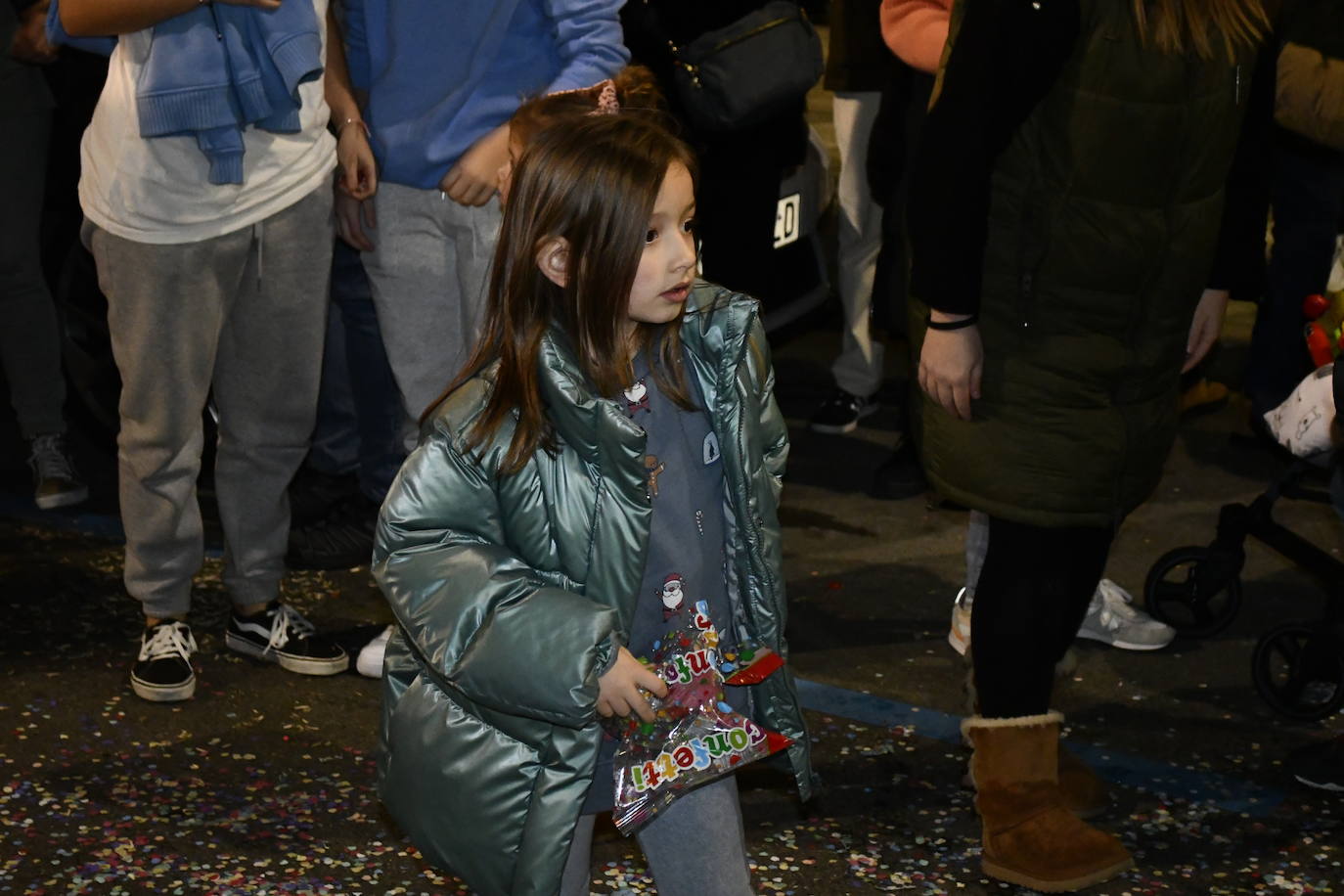 Fotos: Melchor, Gaspar y Baltasar llenan Avilés de ilusión