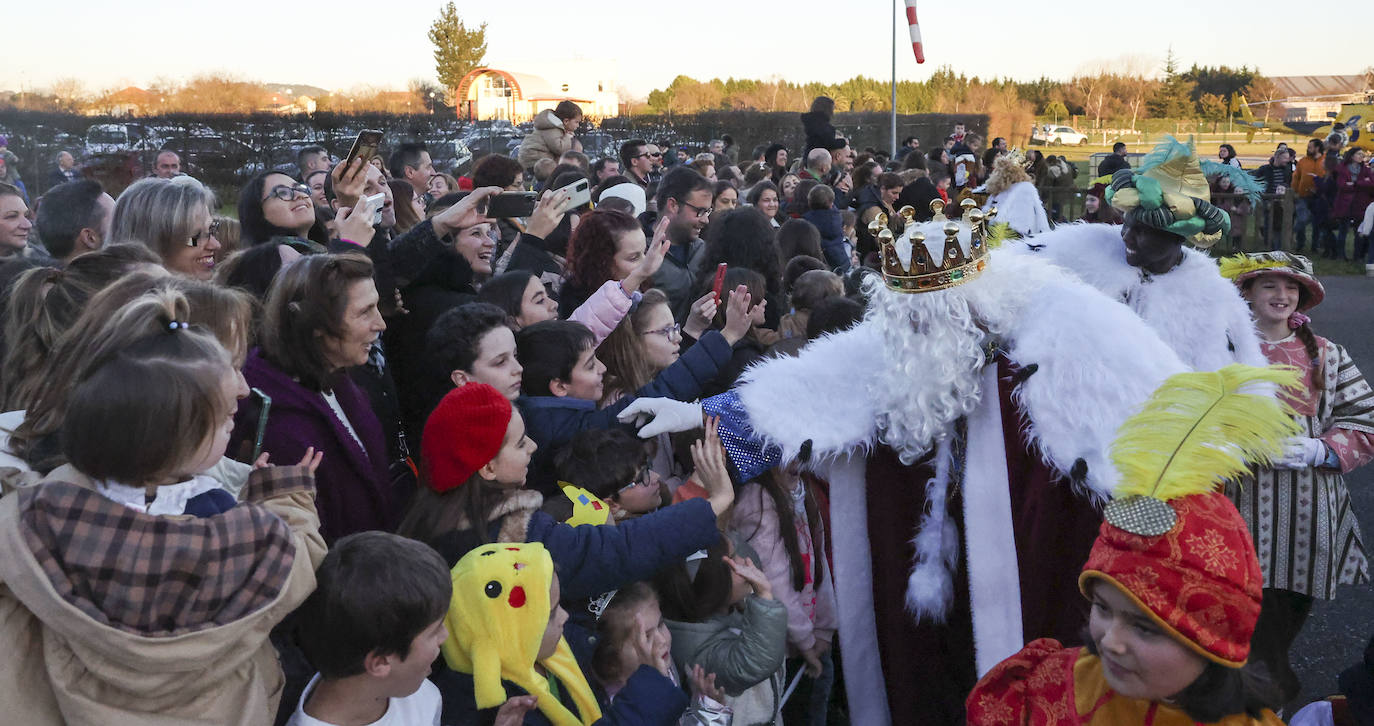 Fotos: El impresionante recibimiento de Sus Majestades a La Morgal