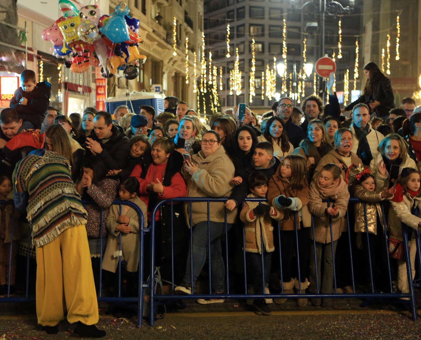 Fotos: Los Reyes Magos hacen soñar a los niños en Oviedo