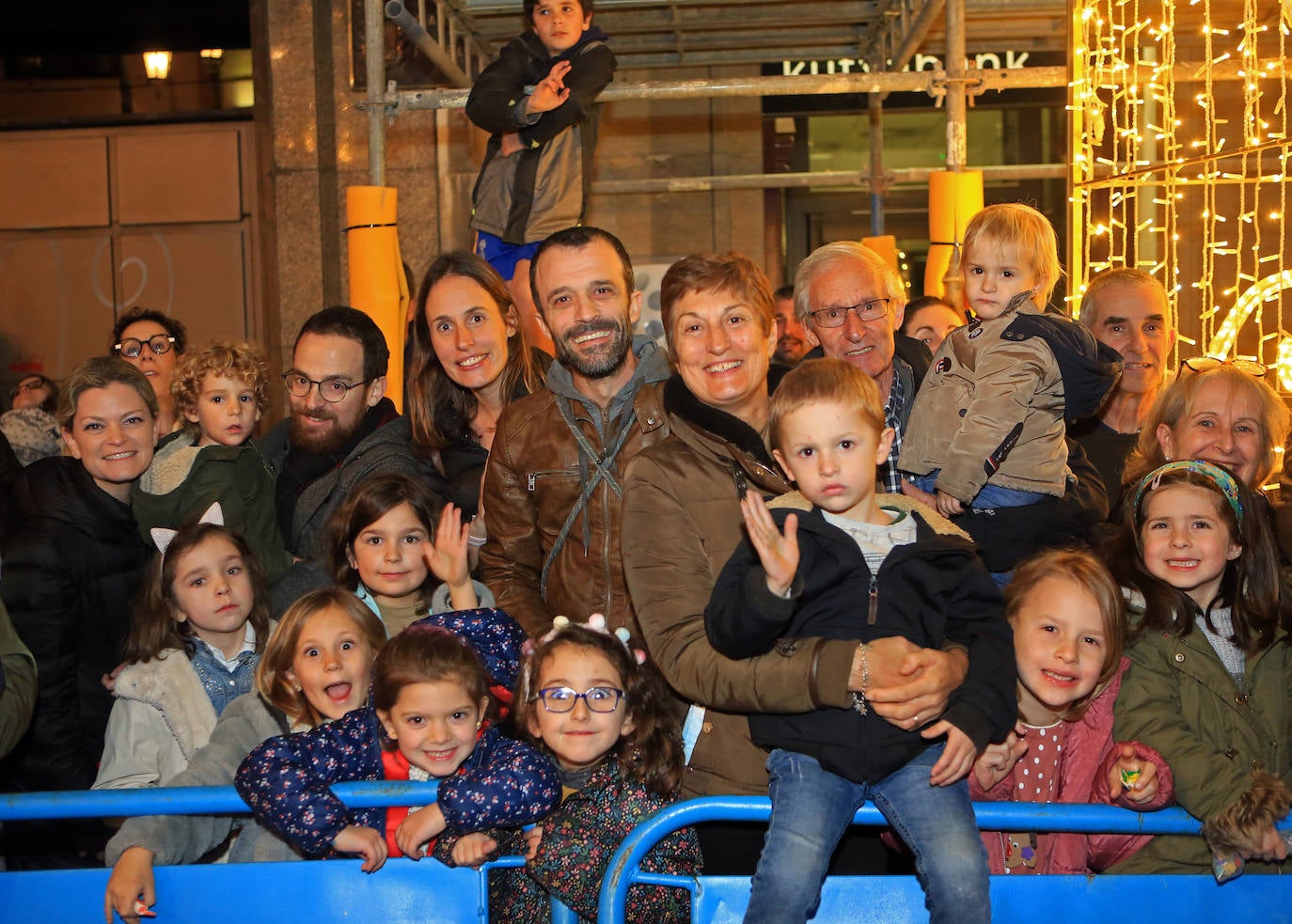 Fotos: Los Reyes Magos hacen soñar a los niños en Oviedo