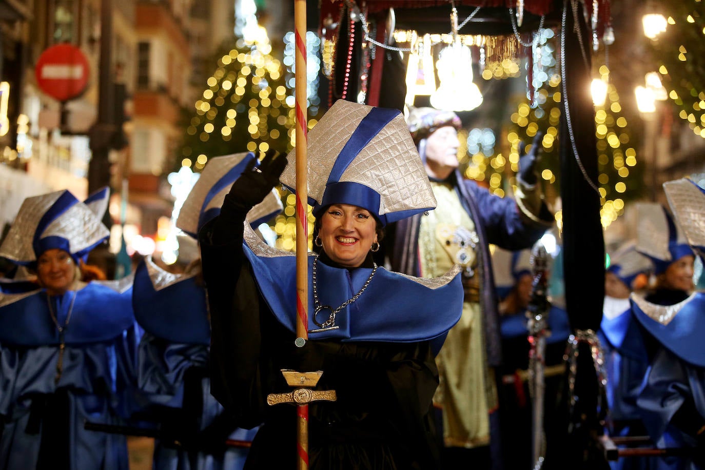 Fotos: Los Reyes Magos hacen soñar a los niños en Oviedo