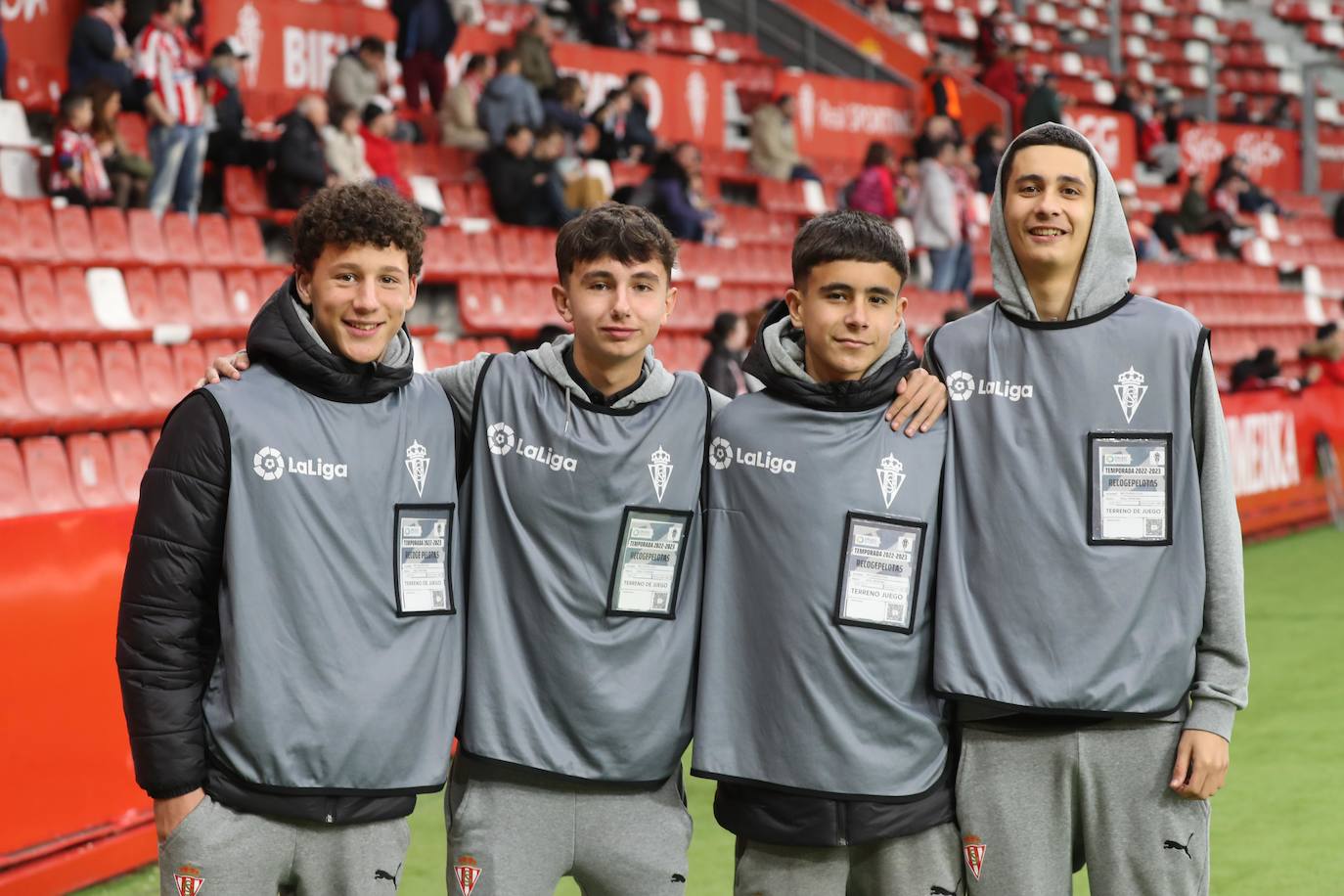 Fotos: ¿Estuviste en el Sporting - Levante? ¡Búscate en las fotos!