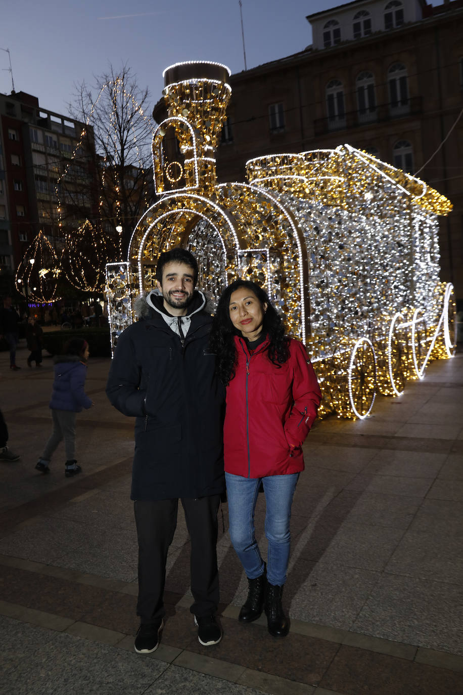 Fotos: Gijón disfruta del último día de las luces navideñas