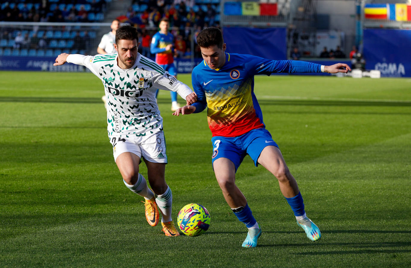 Fotos: Las mejores imágenes del Andorra - Real Oviedo