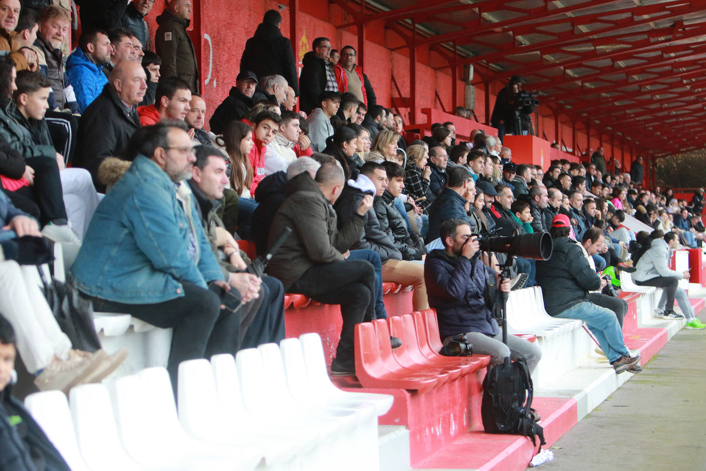 Fotos: Las mejores imágenes del Sporting - Racing en la Copa del Rey de juveniles