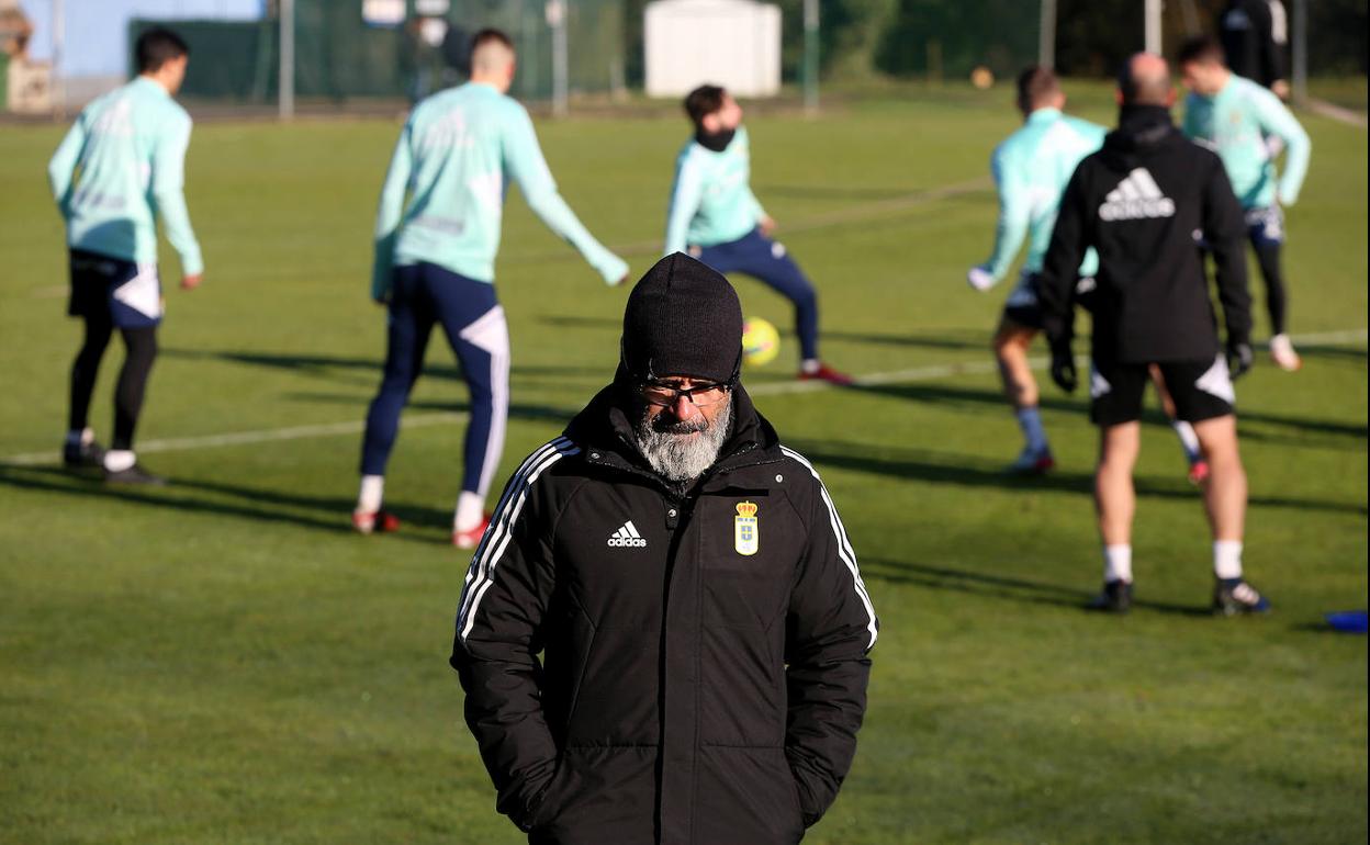 Álvaro Cervera durante un entrenamiento del Real Oviedo