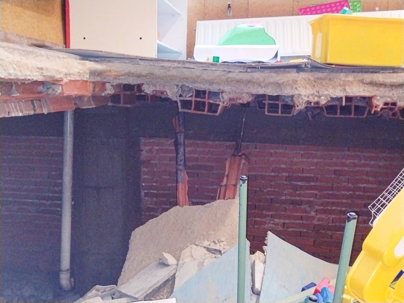 Fotos: Derrumbe en el colegio Rey Pelayo de Gijón