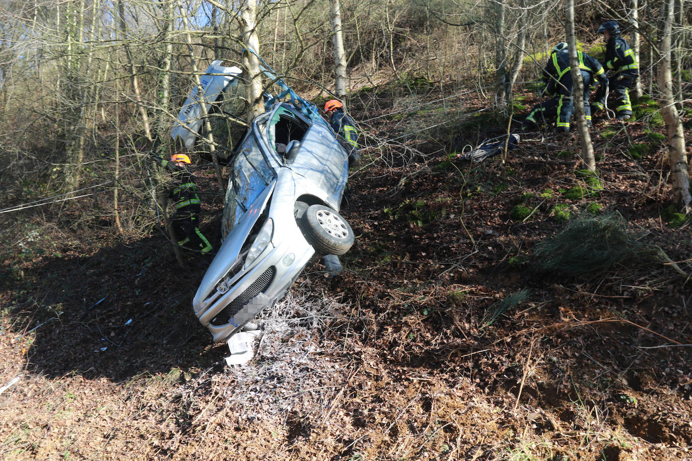 Fotos: Fallece el párroco de Turón en un accidente de tráfico en Siero