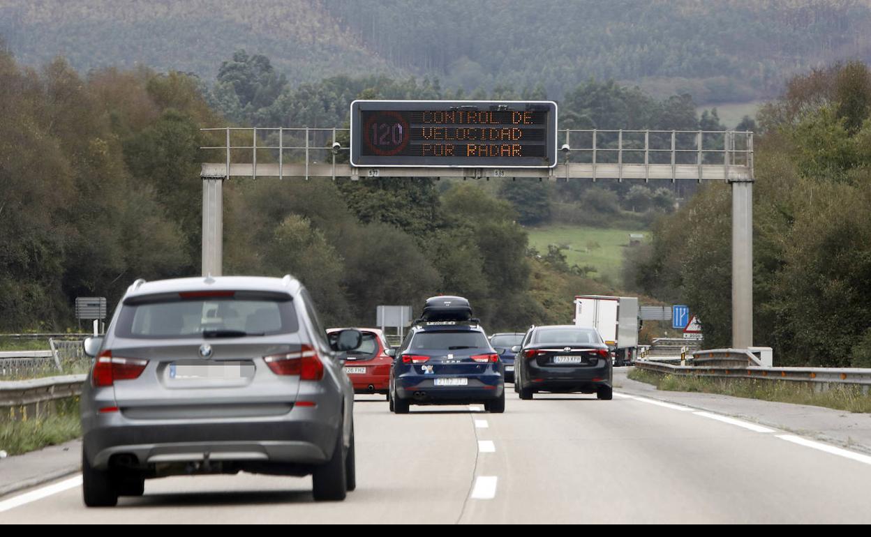 La A-66 en el kilómetro 13, dirección Gijón