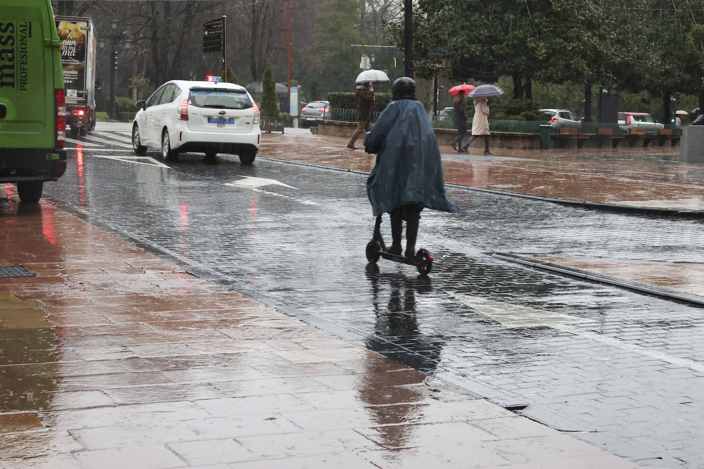 Fotos: Fuertes lluvias en Oviedo por el temporal