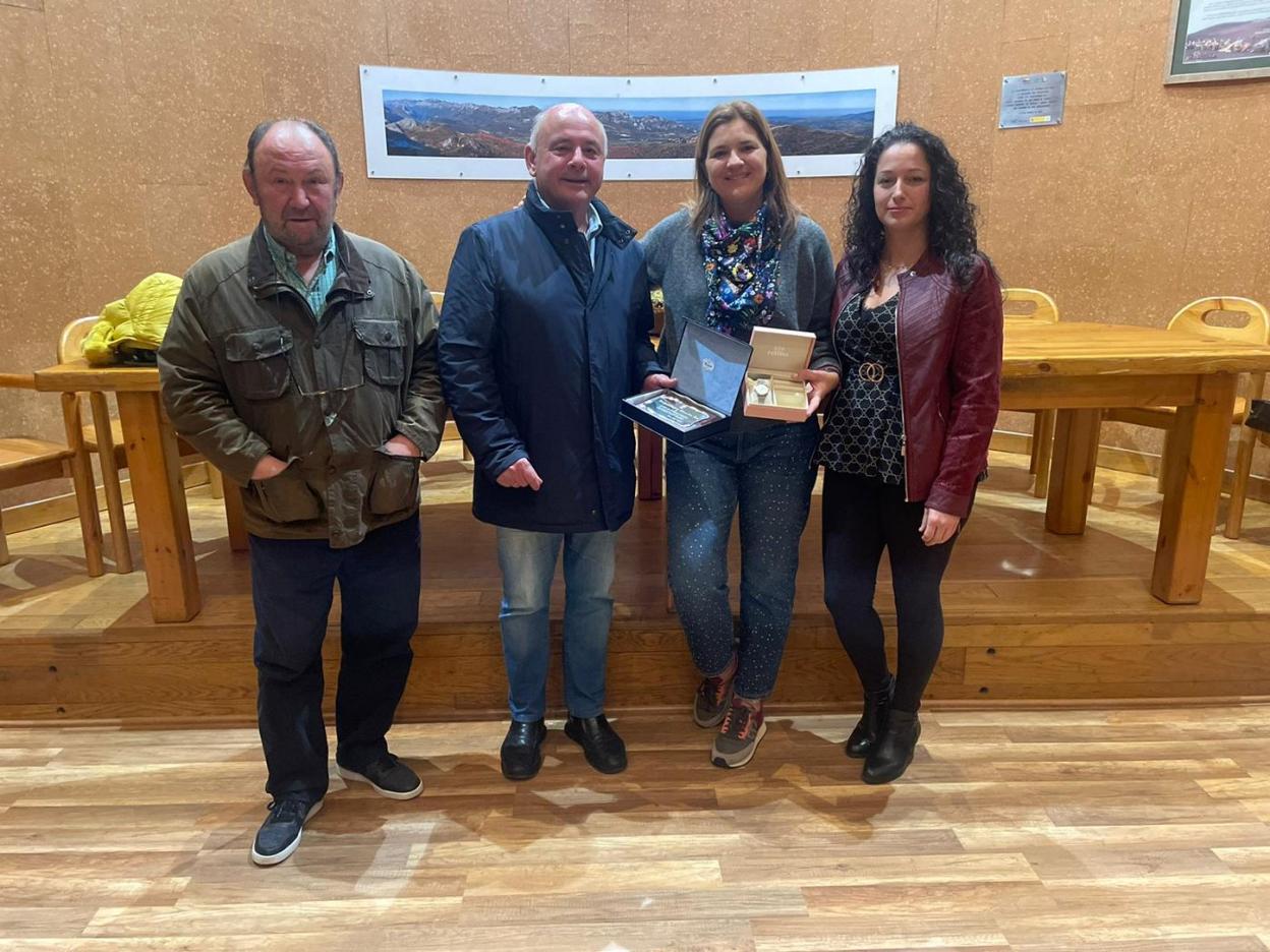 Acto de reconocimiento, celebrado en el Ayuntamiento peñamellerano. 
