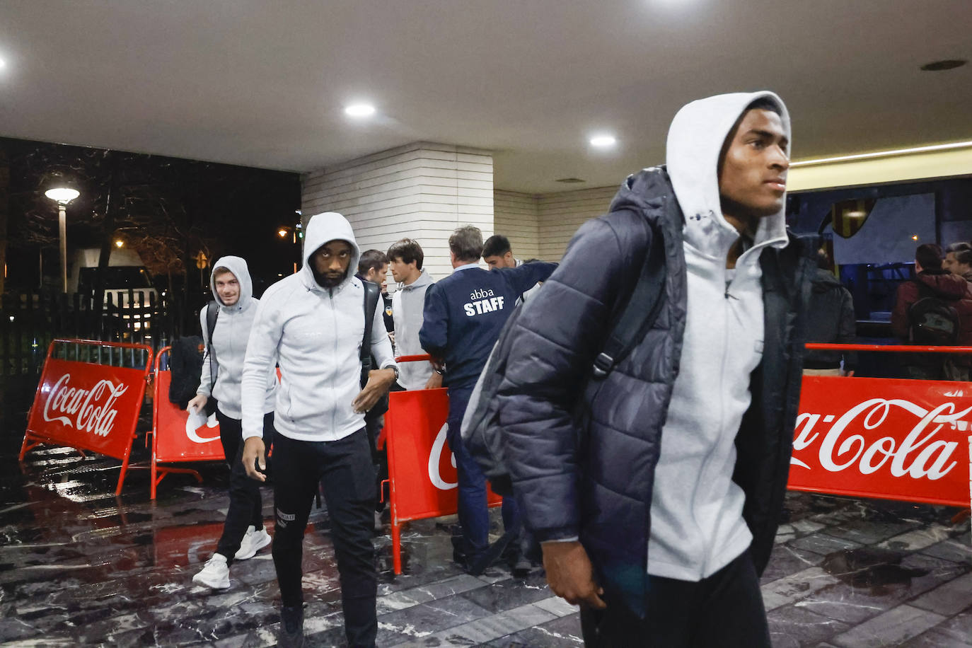 Fotos: El Valencia llega a Asturias para enfrentarse al Sporting