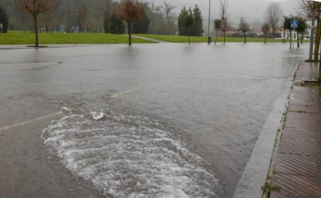 Galería. El temporal azota con fuerza en Villaviciosa