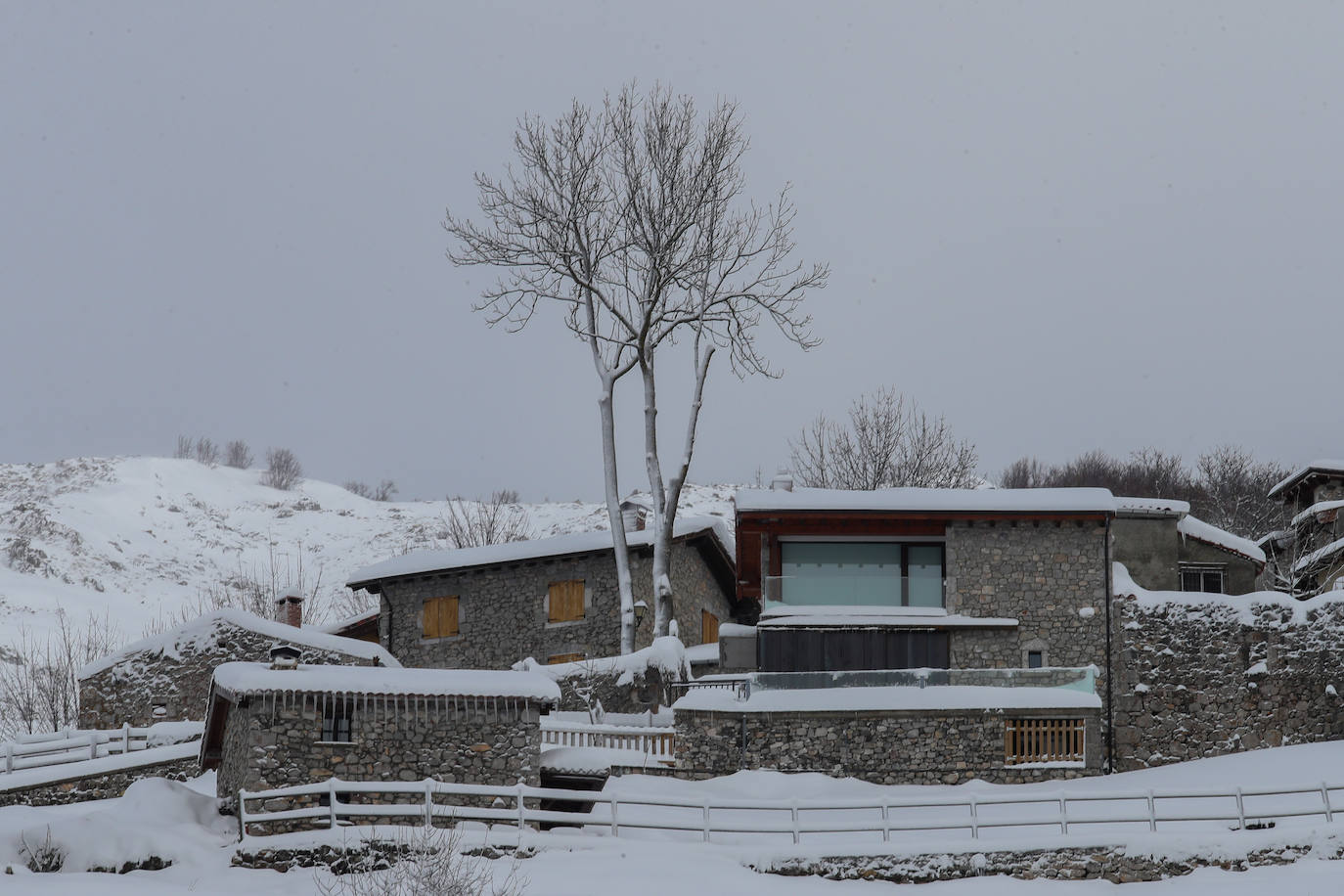 Fotos: Así luce el pueblo de Sotres por las nevadas