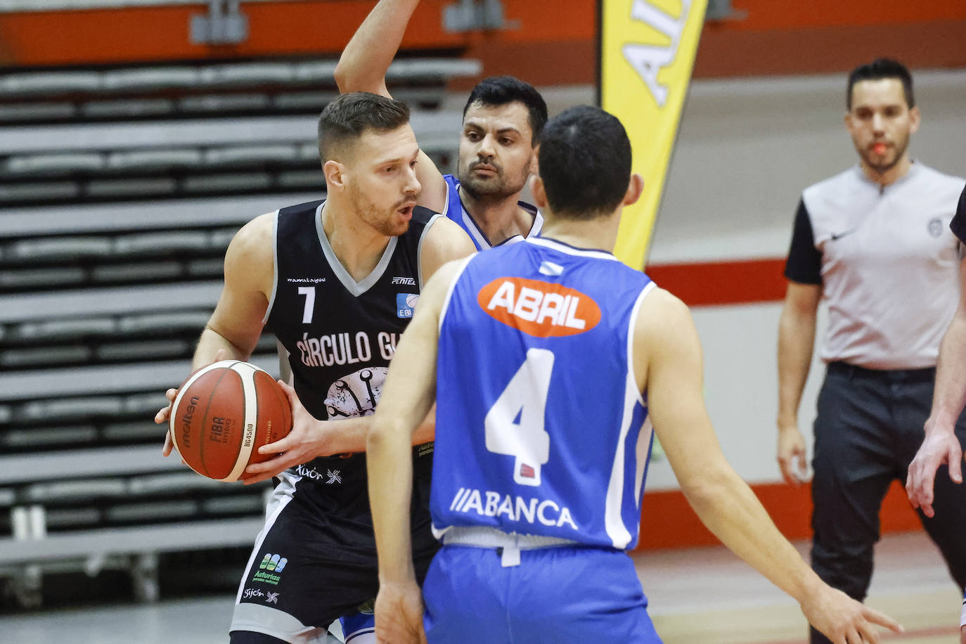 Fotos: Los mejores momentos del Círculo Gijón - Mundioma Marín Ence Peixegalego