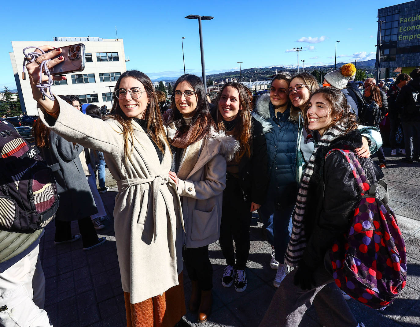 Fotos: Una prueba MIR con más de 1.400 aspirantes en Asturias