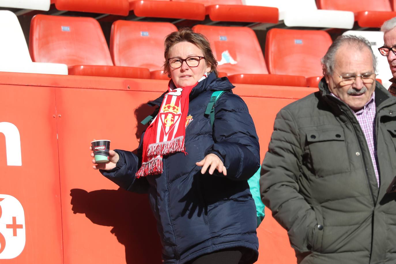 Fotos: ¿Estuviste en el Sporting - Zaragoza? ¡Búscate en las fotos!