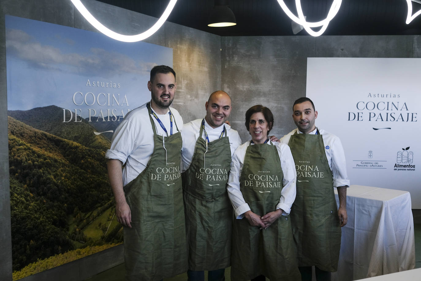 Álvaro Merayo e Israel Moreno (Ayalga), Ana Fé Fernández y Noel Rodríguez (El cenador del azul).