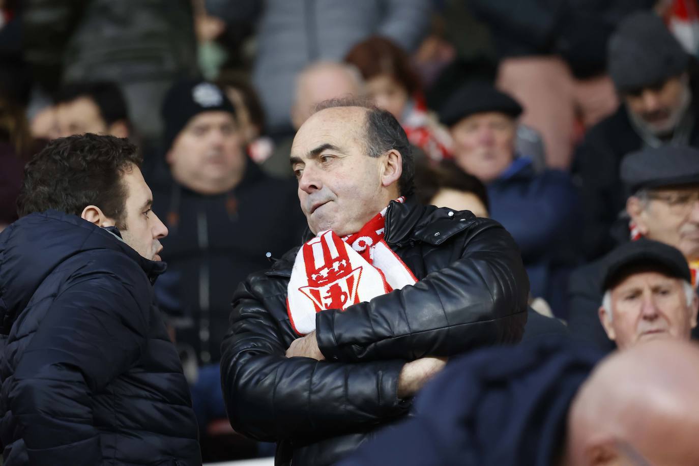 Fotos: ¿Estuviste en el Sporting-Málaga? ¡Búscate en las fotos!