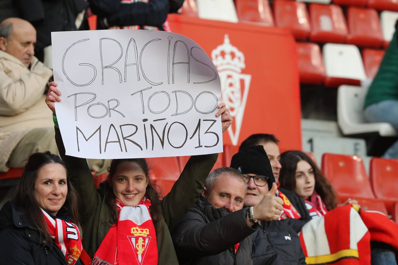 Fotos: ¿Estuviste en el Sporting-Málaga? ¡Búscate en las fotos!