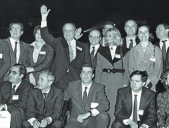 Alianza Popular. El 20 de enero de 1989, el partido fundado por Fraga celebró su IX congreso. efe