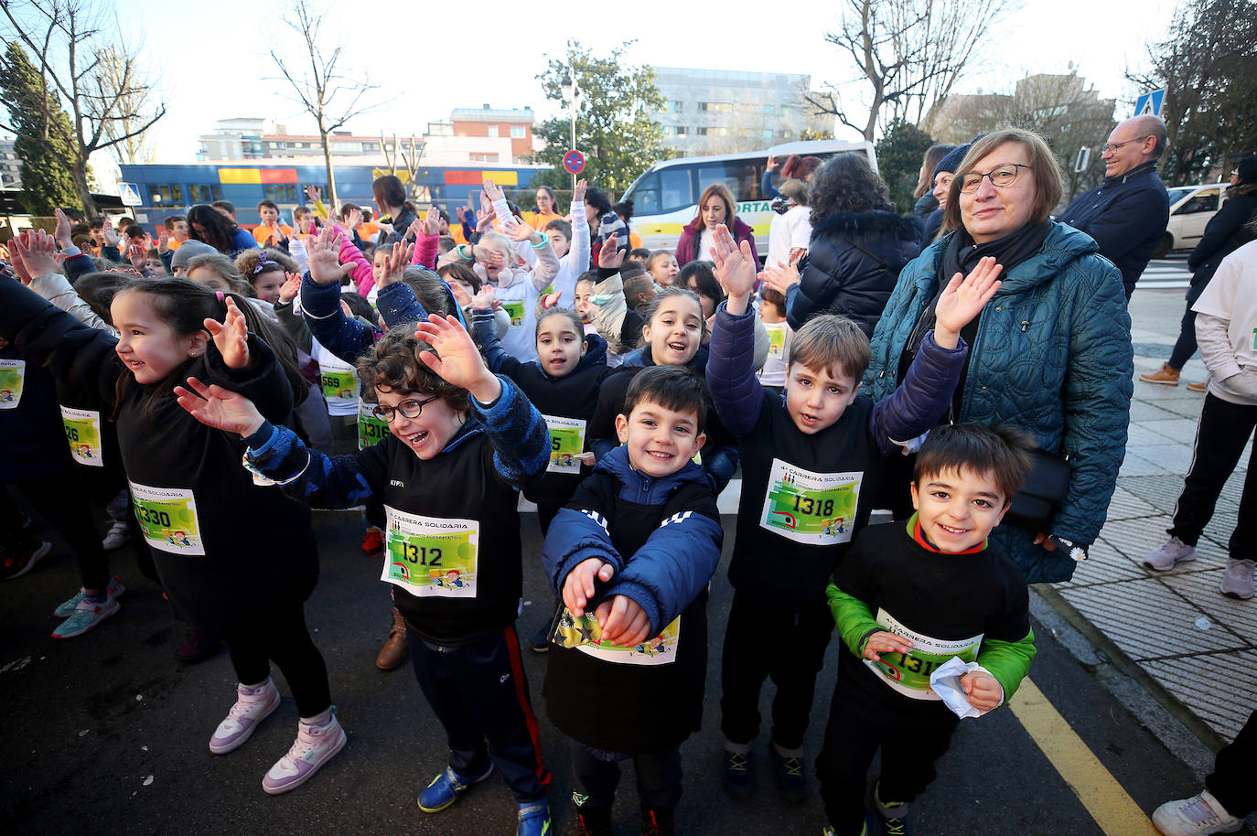 Fotos: Los niños de Oviedo corren por Julia