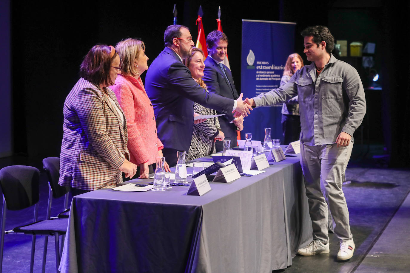 Fotos: Asturias homenajea a 53 estudiantes, premiados por su esfuerzo personal y académico