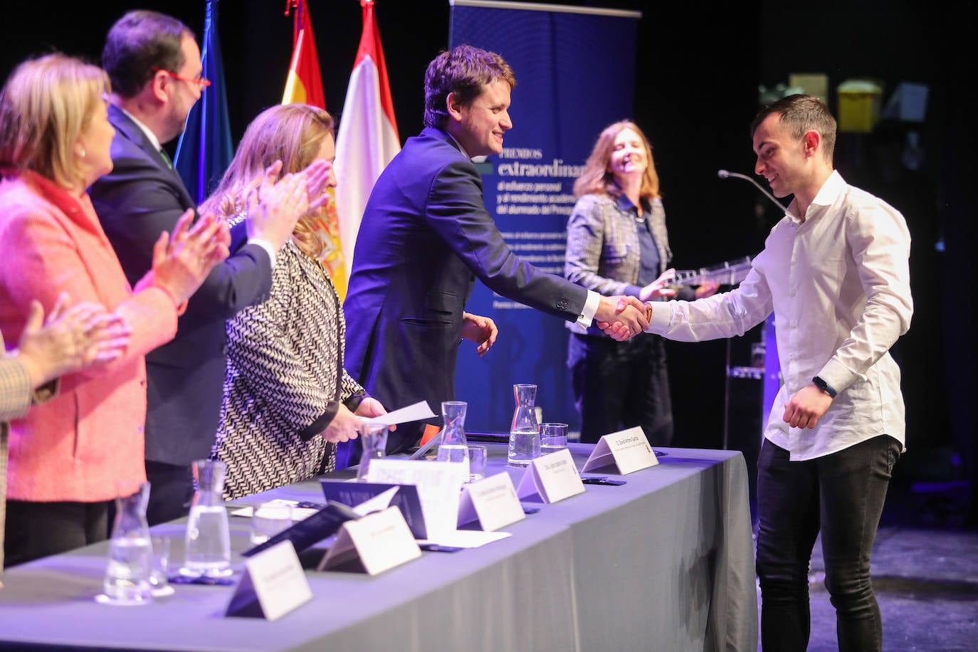 Fotos: Asturias homenajea a 53 estudiantes, premiados por su esfuerzo personal y académico