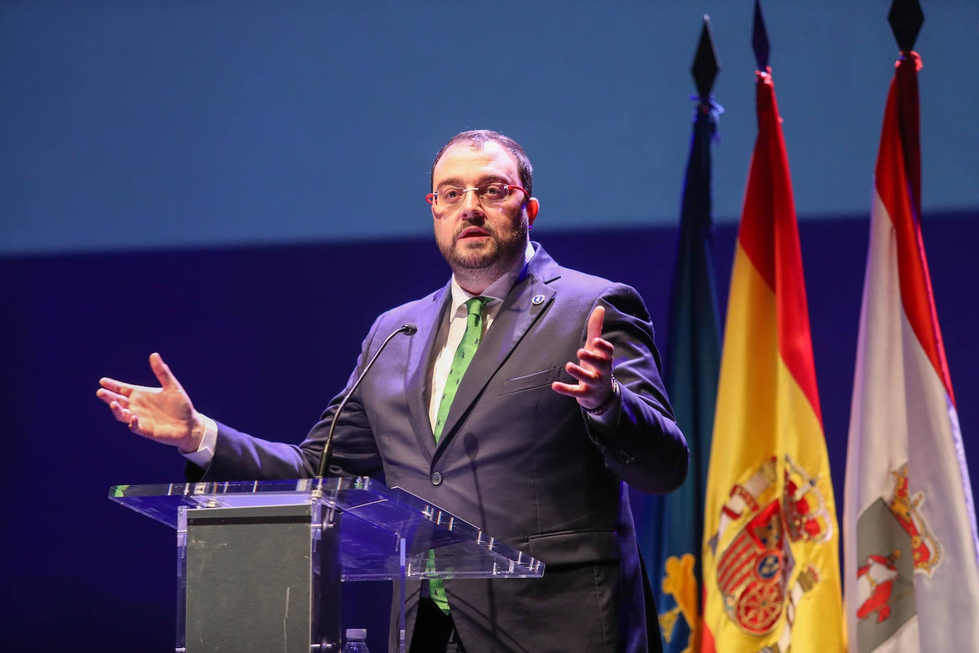 Fotos: Asturias homenajea a 53 estudiantes, premiados por su esfuerzo personal y académico
