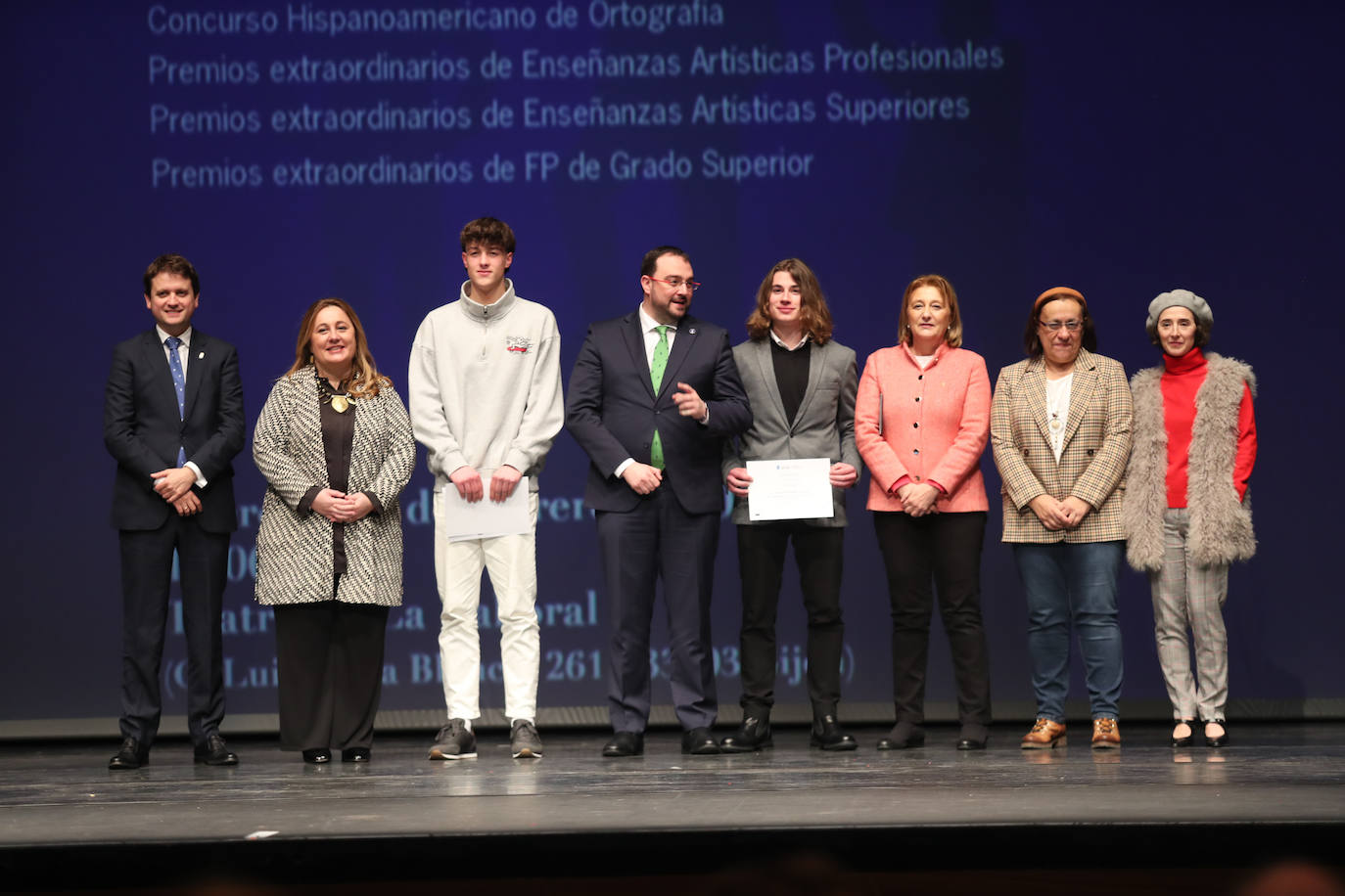Fotos: Asturias homenajea a 53 estudiantes, premiados por su esfuerzo personal y académico