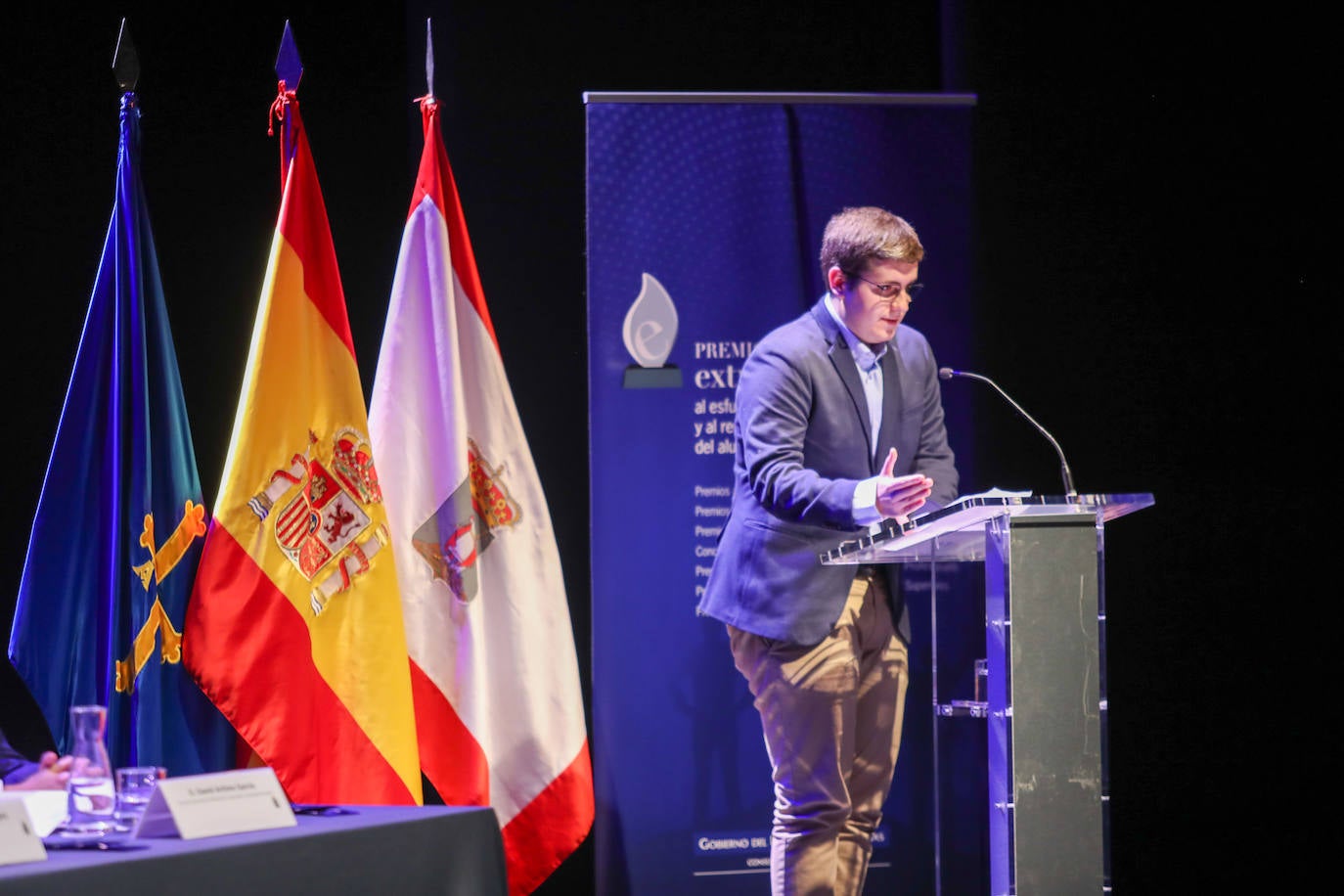 Fotos: Asturias homenajea a 53 estudiantes, premiados por su esfuerzo personal y académico