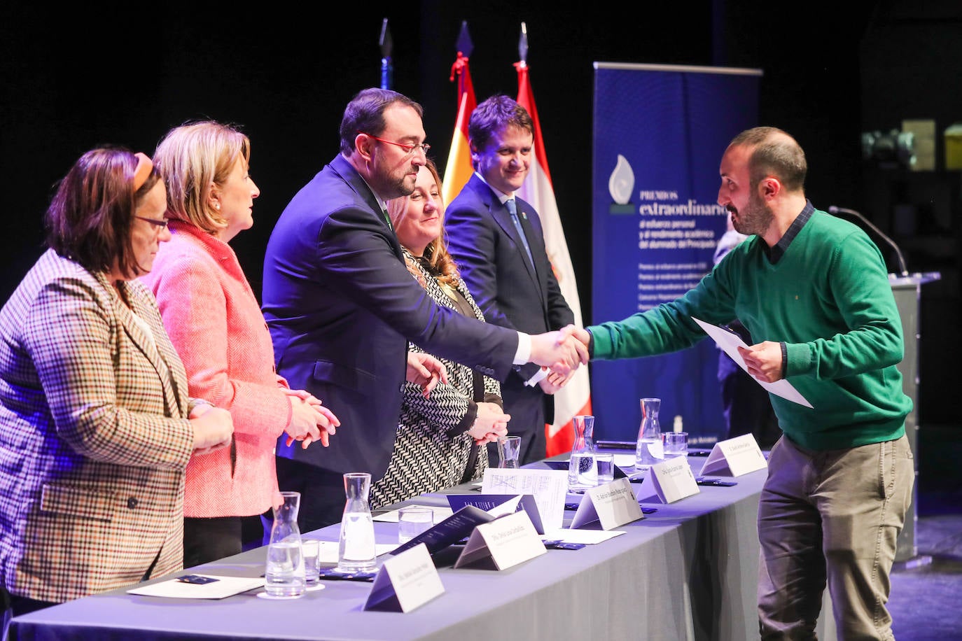 Fotos: Asturias homenajea a 53 estudiantes, premiados por su esfuerzo personal y académico